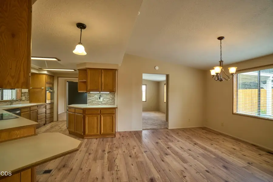 4624 S Pacific Highway #UNIT 37, Phoenix, OR 97535 - #3