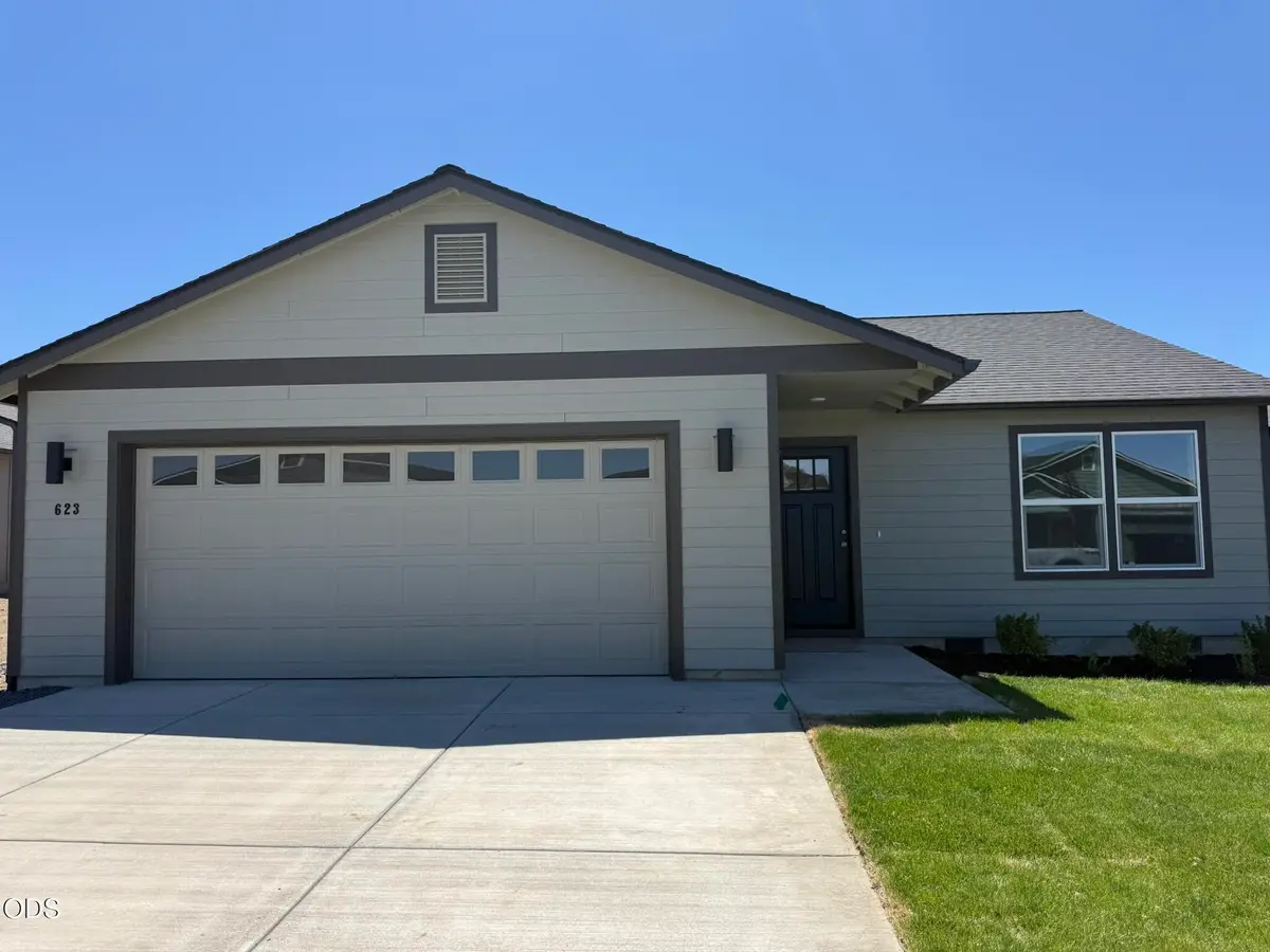 623 NE Mitchell Street #164, Madras, OR 97741 - #1