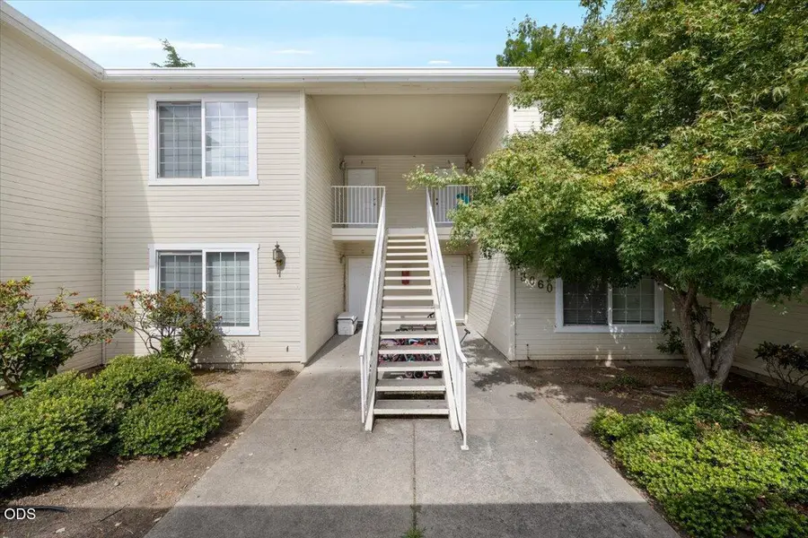 3060 Sheraton Court, Medford, OR 97504 - #2