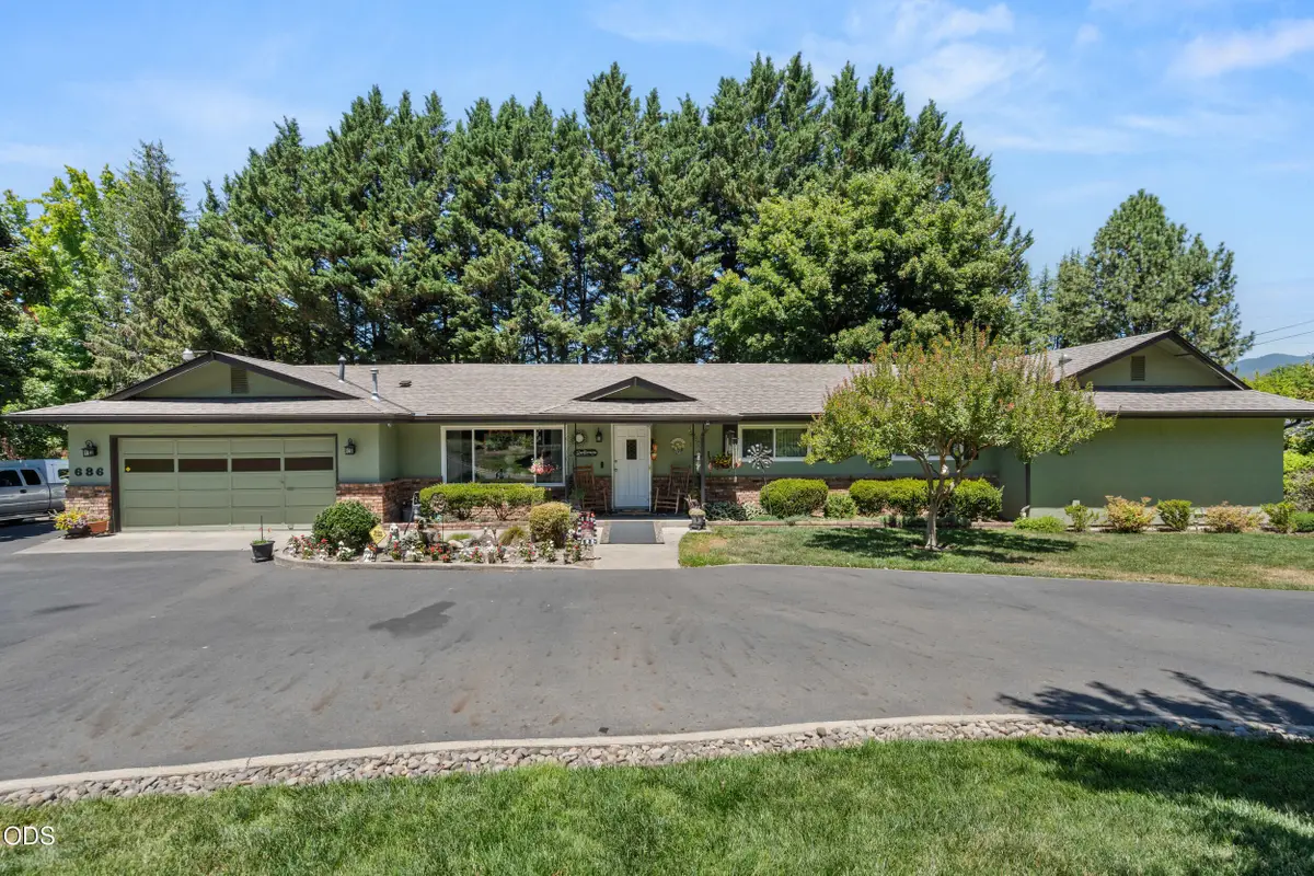 686 Towne Street, Grants Pass, OR 97527 - #1