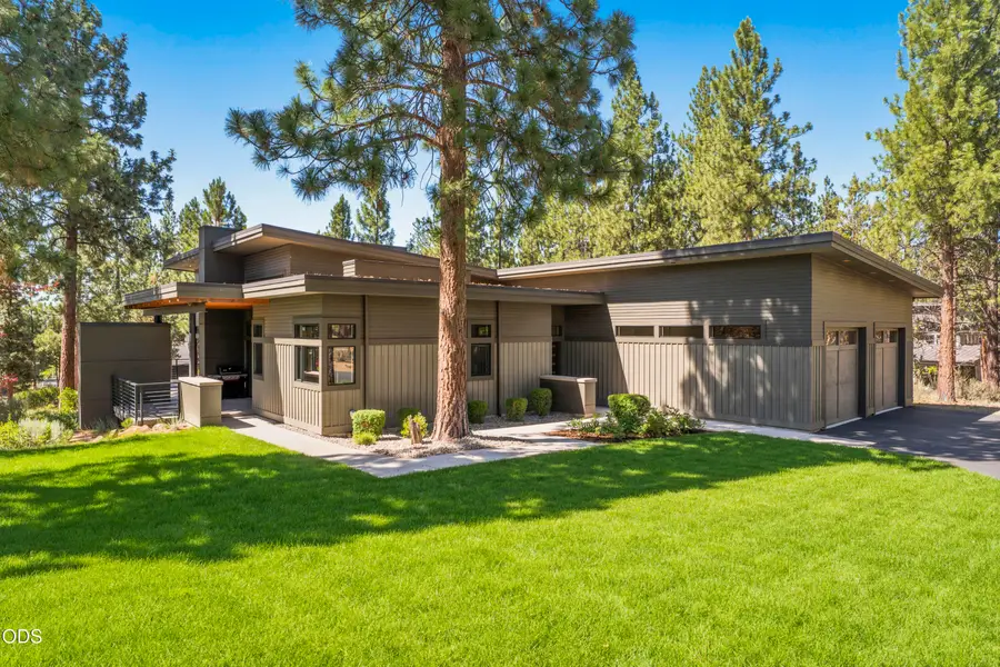 19450 Bainbridge Court, Bend, OR 97702 - #3