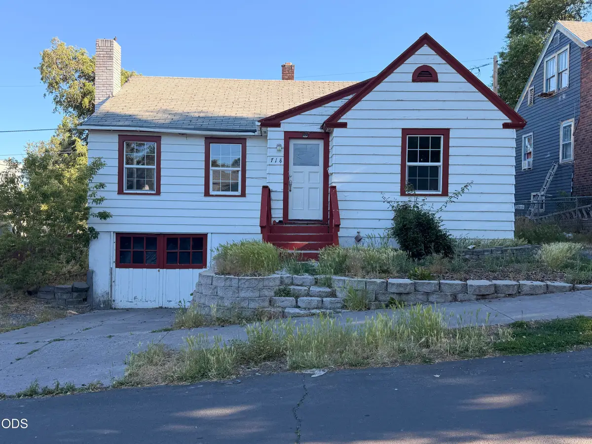 718 Roseway Drive, Klamath Falls, OR 97601 - #1