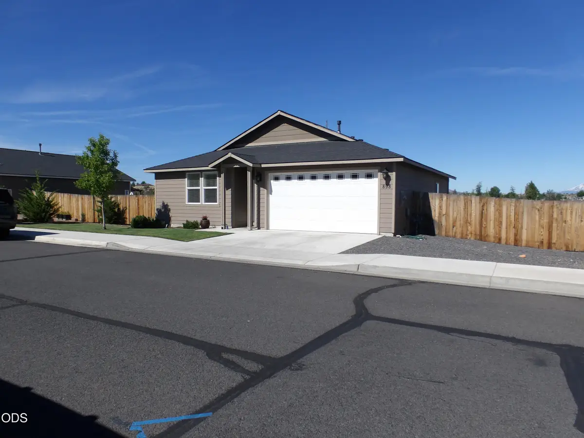 898 SE Strawberry Lane, Madras, OR 97741 - #1