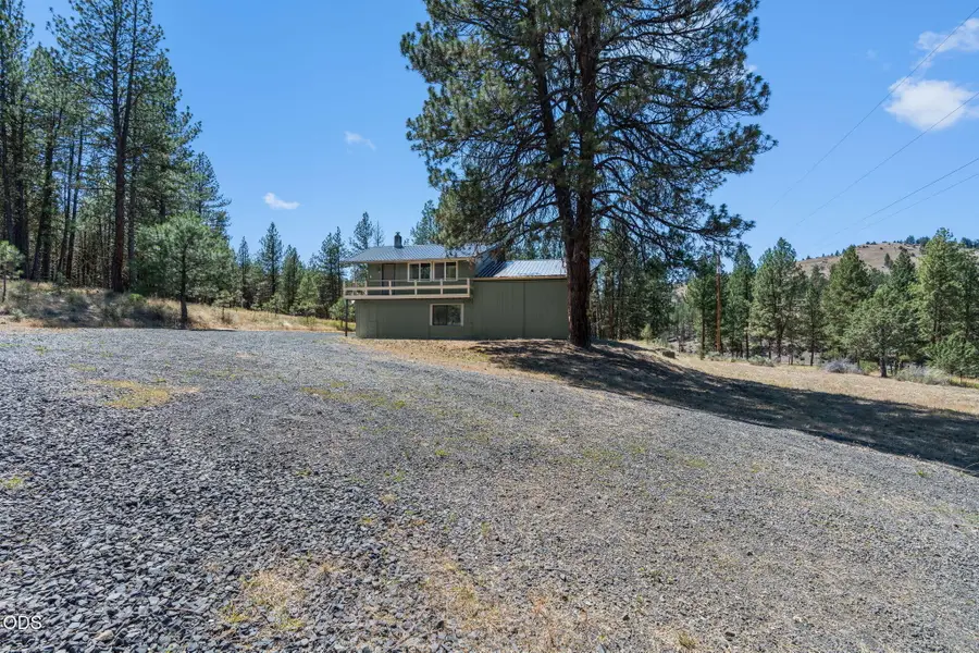 29001 NE Duncan Creek, Prineville, OR 97754 - #3