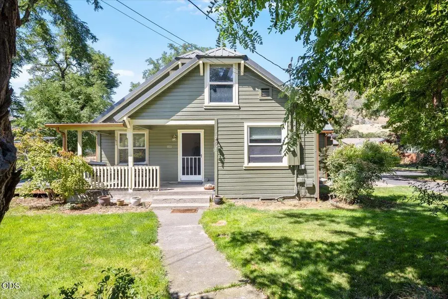1833 2nd Avenue, Gold Hill, OR 97525 - #2