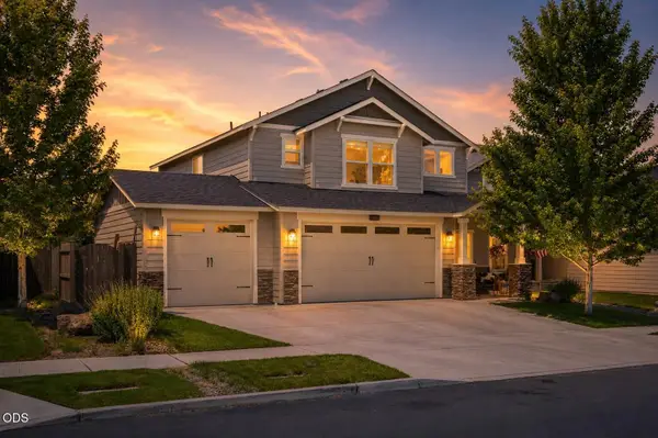 60865 SE Sweet Pea Drive, Bend, OR 97702