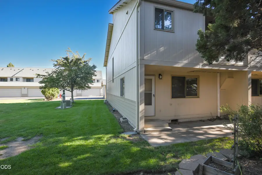 1050 NE Butler Market Road #APT 47, Bend, OR 97701 - #3