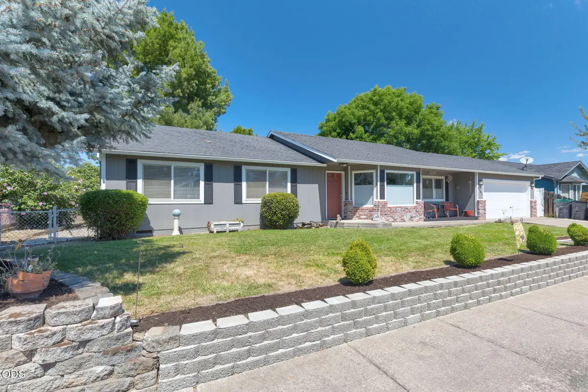 2741 Brae Drive, Medford, OR 97501 - #1