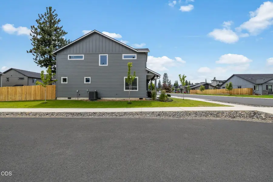 774 N Reed Street, Sisters, OR 97759 - #3