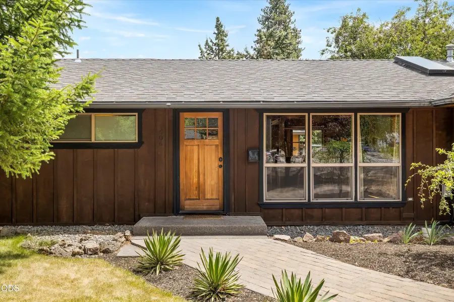 606 NE 9th Street, Bend, OR 97701 - #3