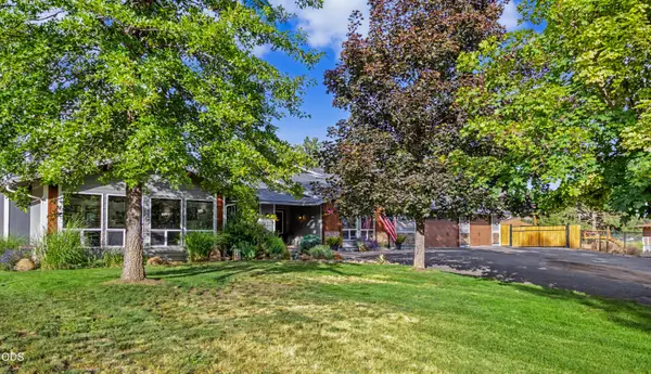 3665 Pine Tree Drive, Klamath Falls, OR 97603