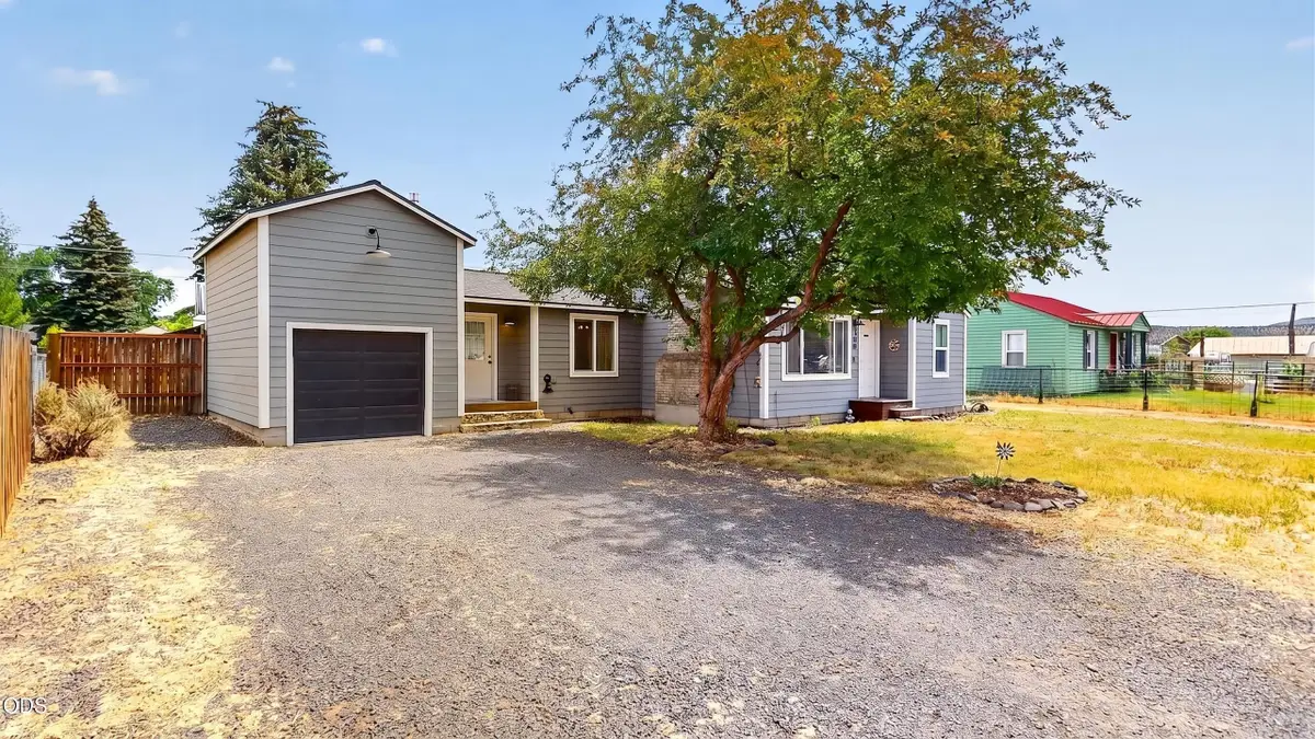 780 SE Dunham Street, Prineville, OR 97754 - #1