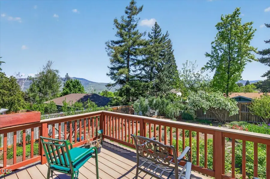 1056 Beswick Way, Ashland, OR 97520 - #2