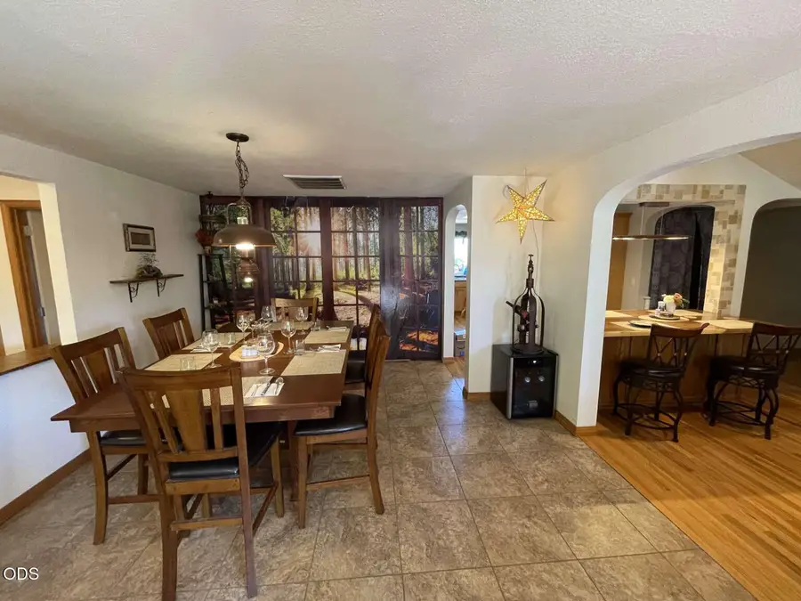 6085 Adams Road, Talent, OR 97540 - #3