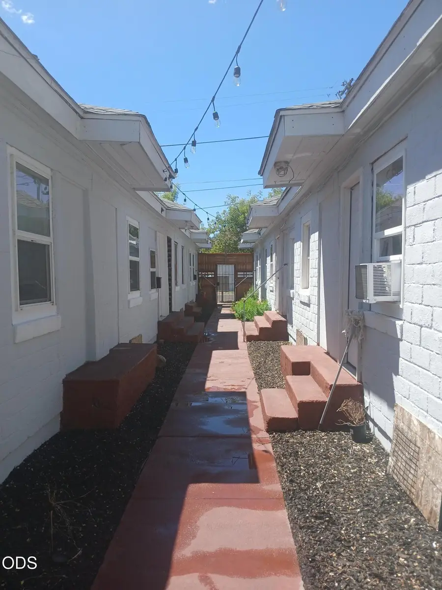 323 Commercial Street, Klamath Falls, OR 97601 - #3