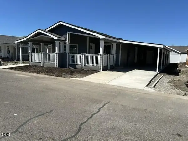 333 Mountain View Drive #105, Talent, OR 97540