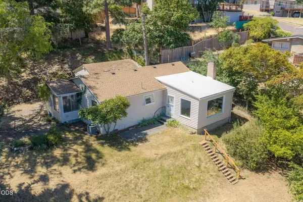 595 Monroe Street, Ashland, OR 97520