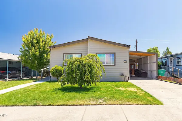 1661 Darin Drive, Grants Pass, OR 97527