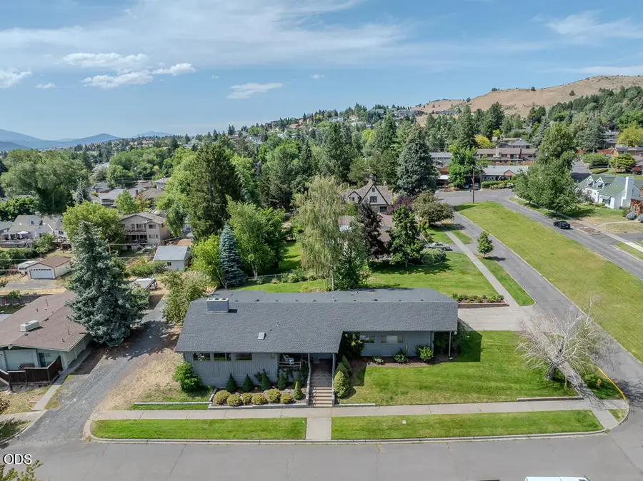 1500 Pacific Terrace, Klamath Falls, OR 97601 - #3