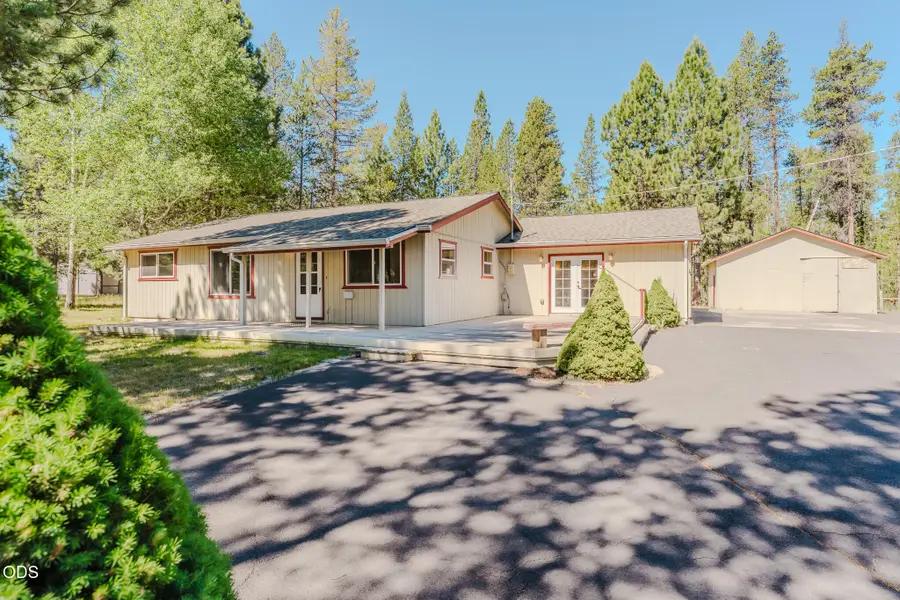 52591 Sunrise Boulevard, La Pine, OR 97739 - #2