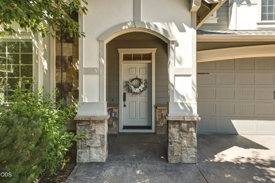 20106 Stonegate Drive, Bend, OR 97702 - #3