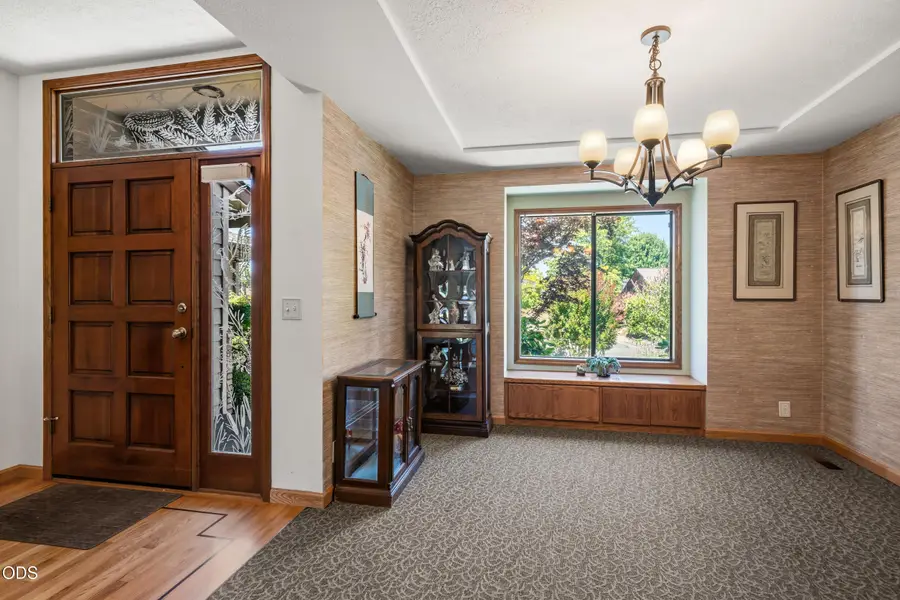 2474 Senate Way, Medford, OR 97504 - #2