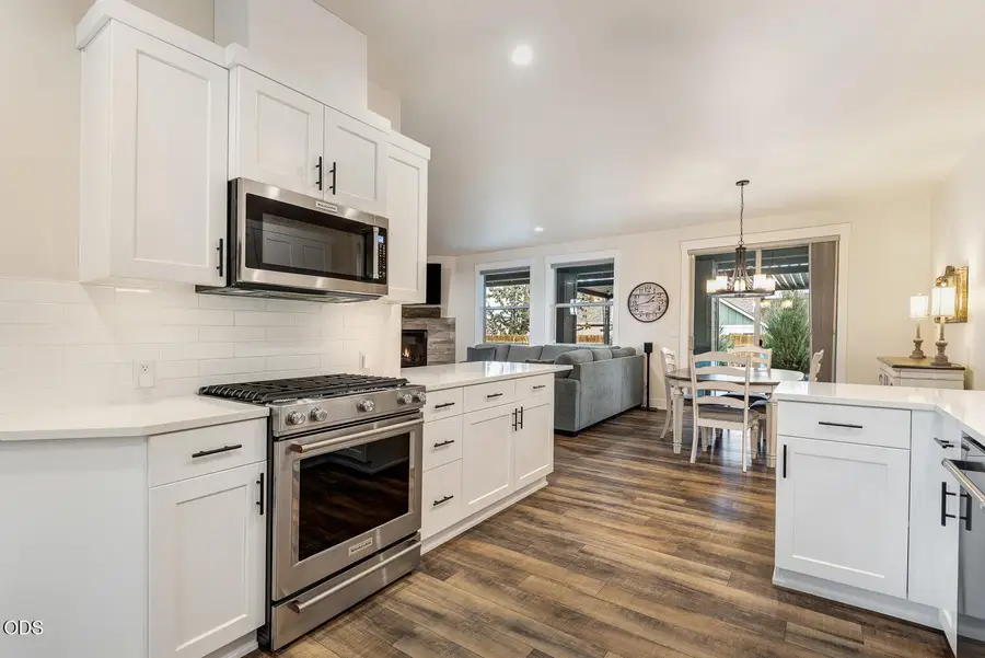 2758 NW 23rd Loop, Redmond, OR 97756 - #3