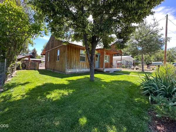 311 NW Bridge Street, John Day, OR 97845