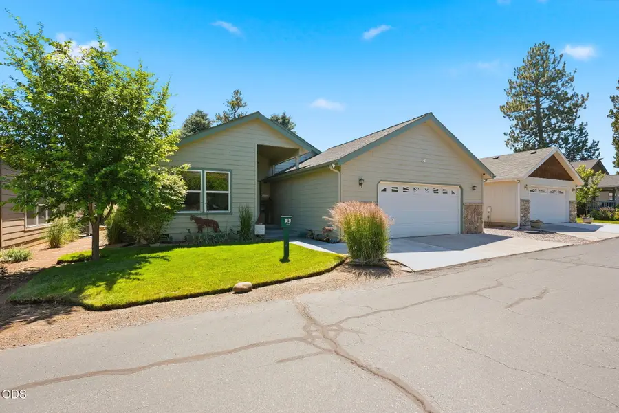 129 N Wheeler Loop, Sisters, OR 97759 - #3
