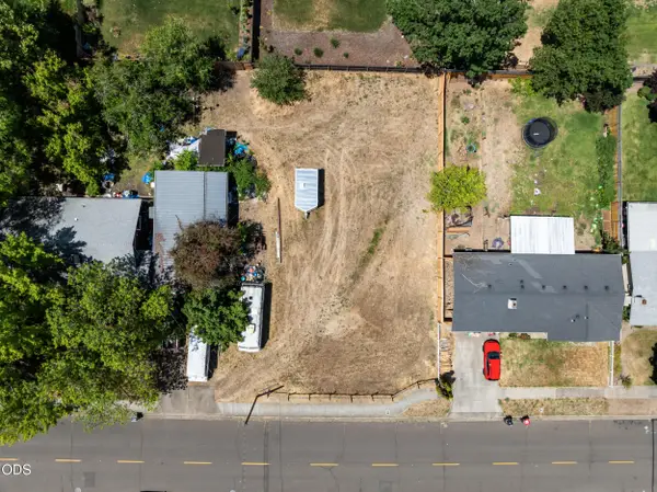 N Keene Way Drive, Medford, OR 97504
