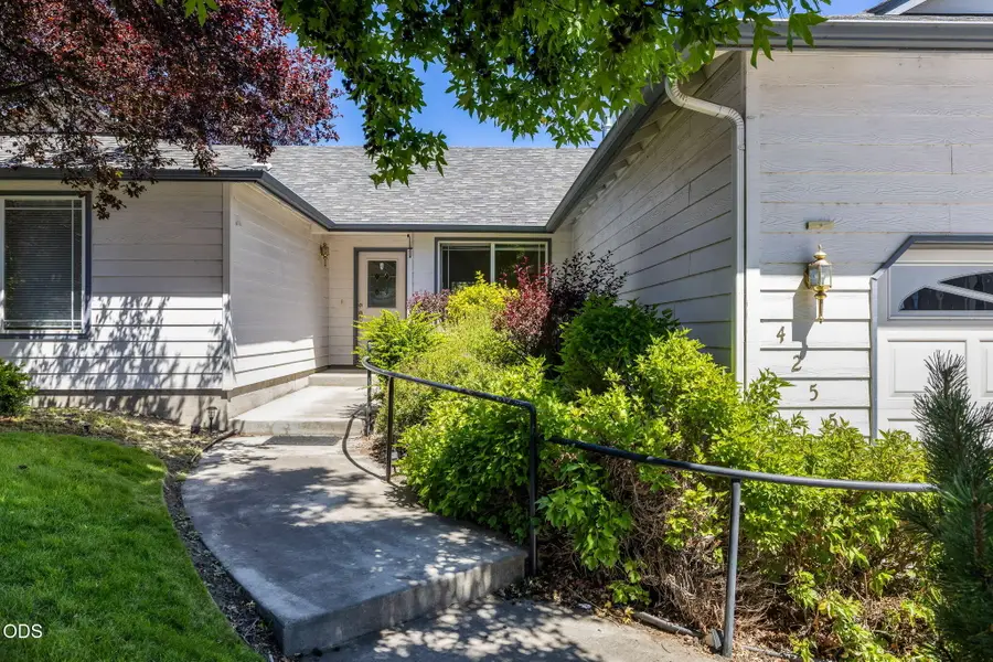 4255 SW Ben Hogan Drive, Redmond, OR 97756 - #2