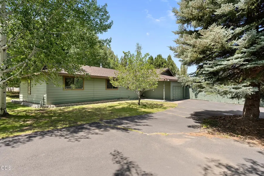 22010 Stormy Lane, Bend, OR 97701 - #3