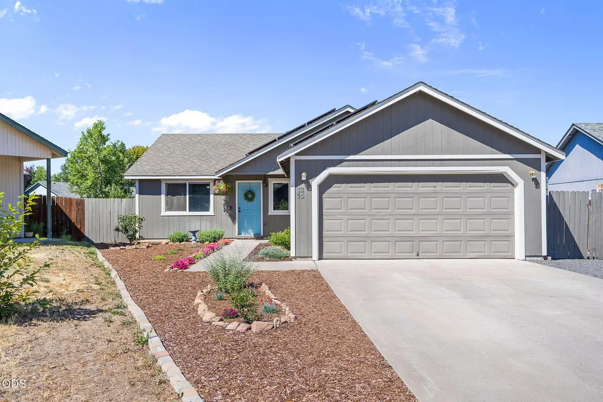 1215 SW 32nd Court, Redmond, OR 97756 - #1