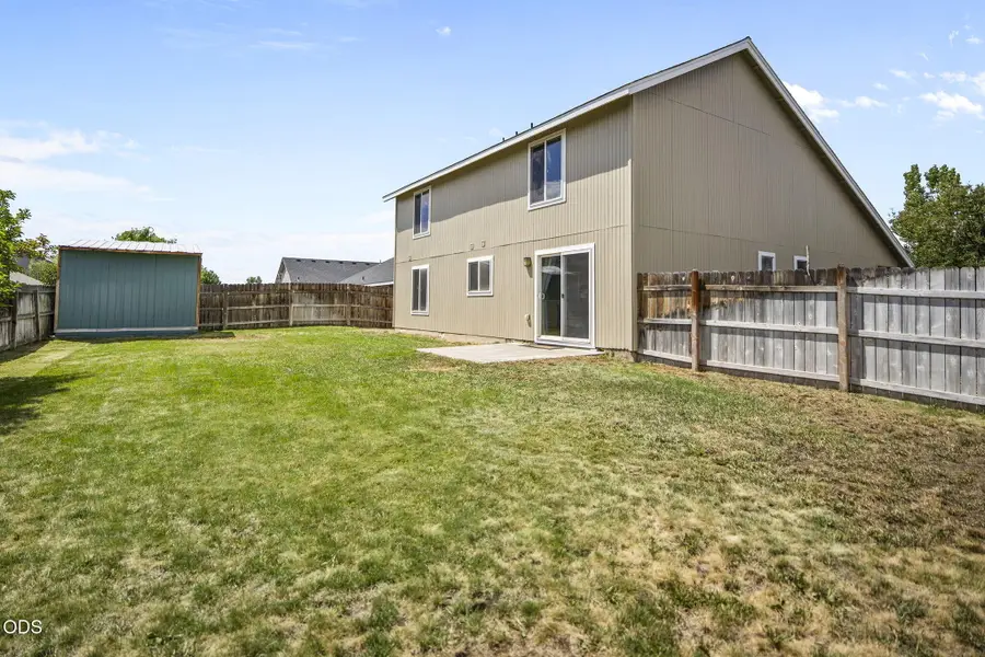 1924 NW Joshua Tree Court, Redmond, OR 97756 - #3