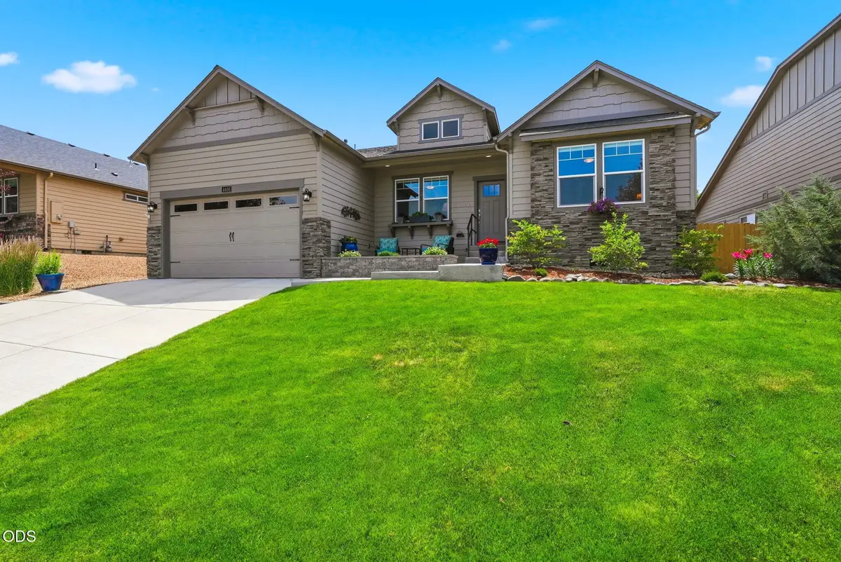 4466 SW Umatilla Avenue, Redmond, OR 97756 - #1