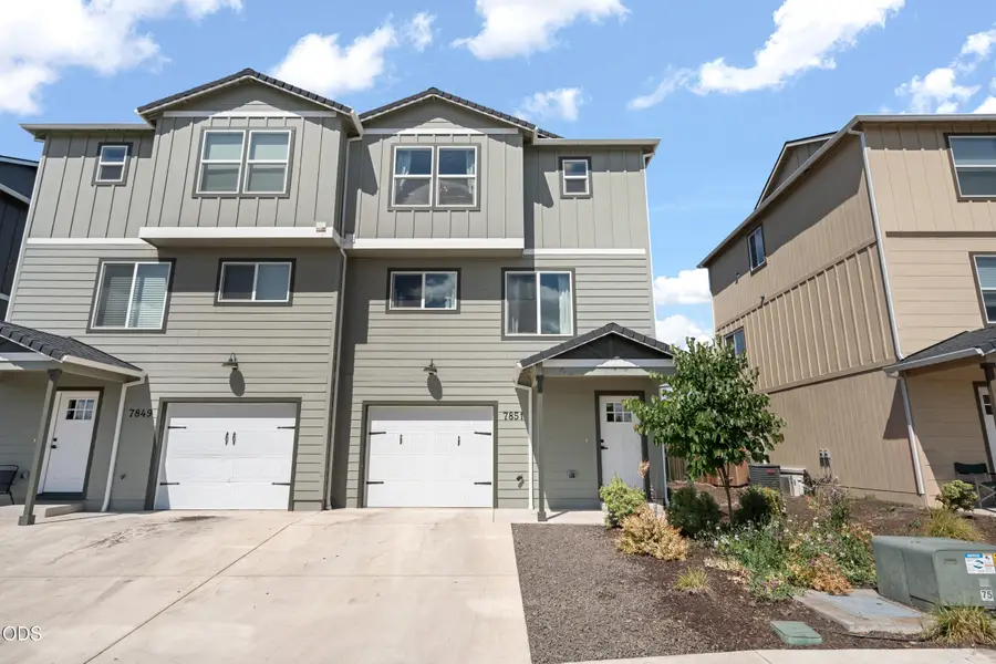 7851 28th Street, White City, OR 97503 - #3