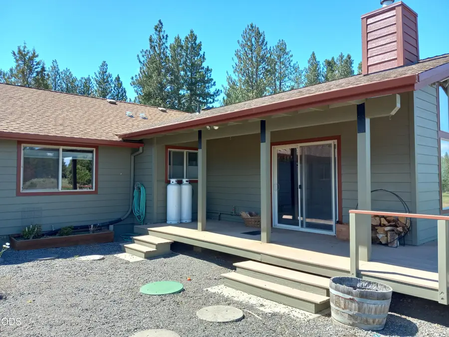 69700 Old Wagon Road, Sisters, OR 97759 - #2