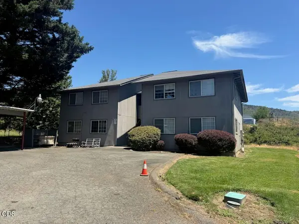 2145 NW Heidi Lane, Grants Pass, OR 97526