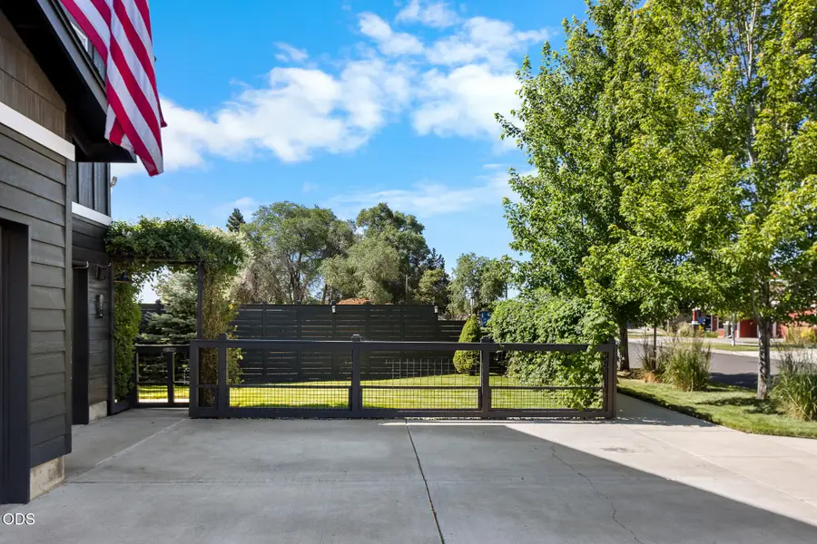 654 NE Providence Drive, Bend, OR 97701 - #3