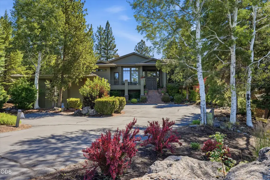 61712 Broken Top Drive, Bend, OR 97702 - #2