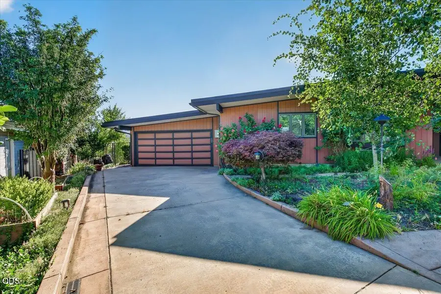 738 Fairway Court, Ashland, OR 97520 - #3