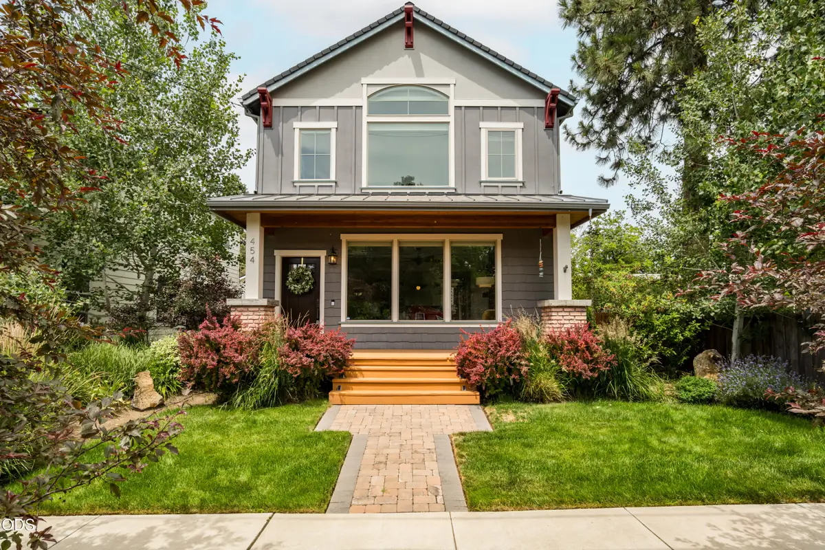454 NE Burnside Avenue, Bend, OR 97701 - #1
