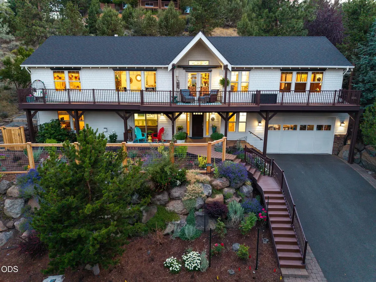 577 NW Greyhawk Avenue, Bend, OR 97703 - #1