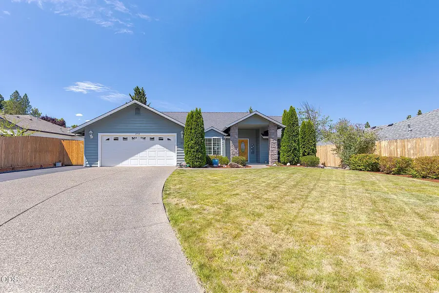 2714 SW Trinity Way, Grants Pass, OR 97527 - #3