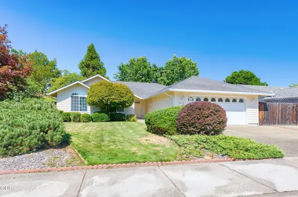 524 SW Anique Lane, Grants Pass, OR 97526