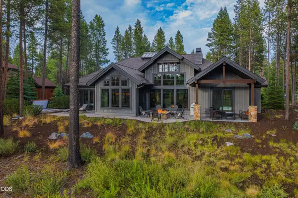 56240 Trailmere Circle, Bend, OR 97707