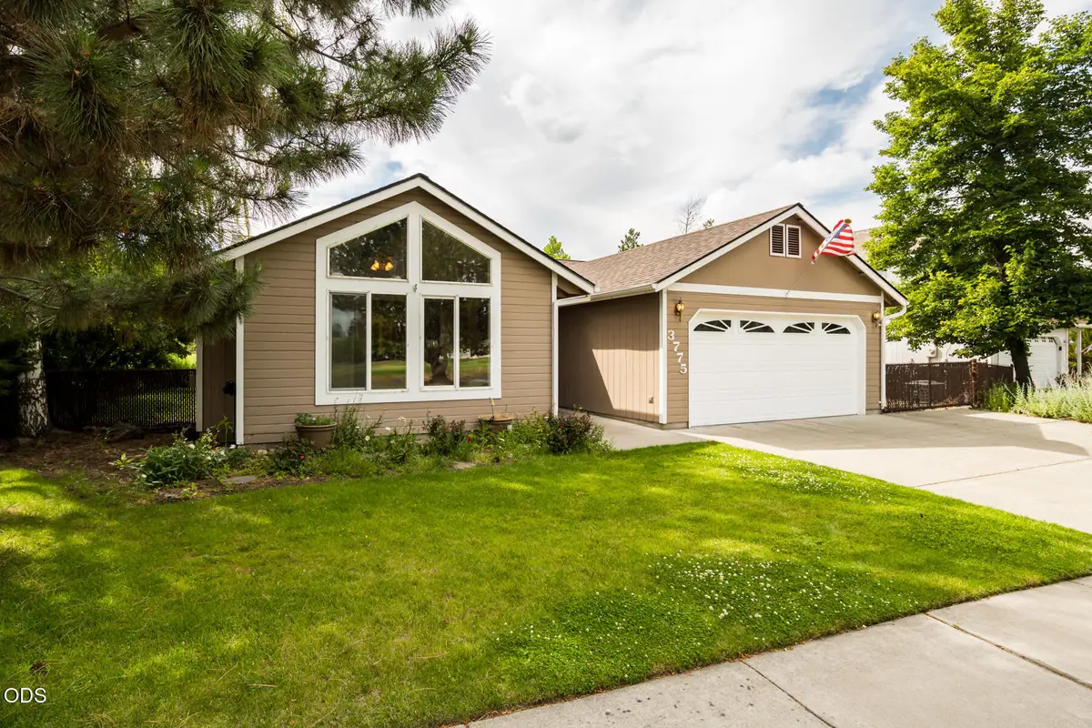 3775 SW Ben Hogan Drive, Redmond, OR 97756 - #1