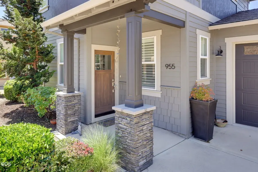 955 Overlook Drive, Ashland, OR 97520 - #3