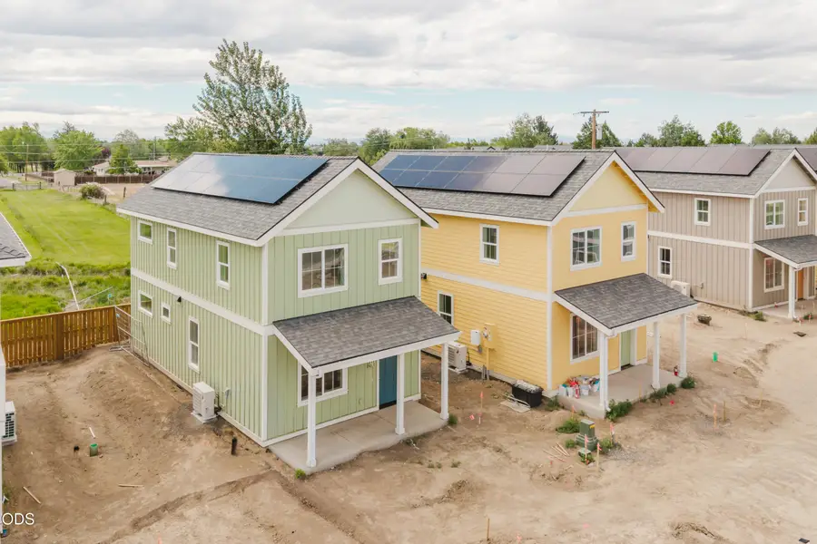 317 NW 17th Street #1, Redmond, OR 97756 - #3