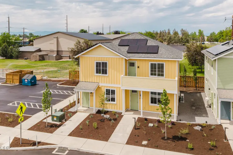 167 NW 17th Street #200, Redmond, OR 97756 - #2